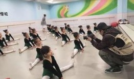 獨(dú)家爆料藝術(shù)學(xué)校極品舞蹈生,揭秘藝術(shù)學(xué)校極品舞蹈生的傳奇故事